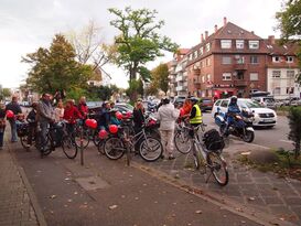 Die SPD war schon mehrfach in Sachen sichere Radwege in Neckarau unterwegs