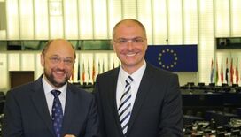Peter Simon mit "seinem" Fraktionsvorsitzenden Martin Schulz