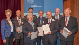 Elke Stegmeier (Mitte) in Reutlingen