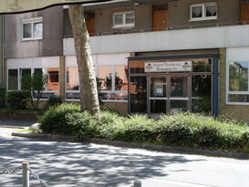 Das Volkshaus in der Neckarauer Rheingoldstraße 47-49