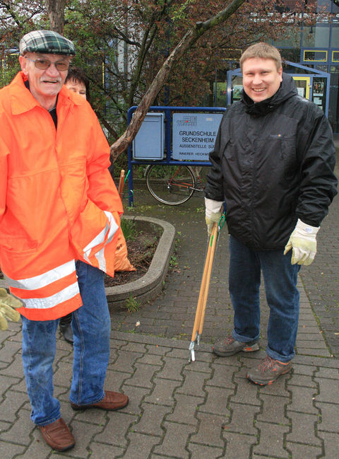 Fritz und Stefan mit guter Laune trotz Regen